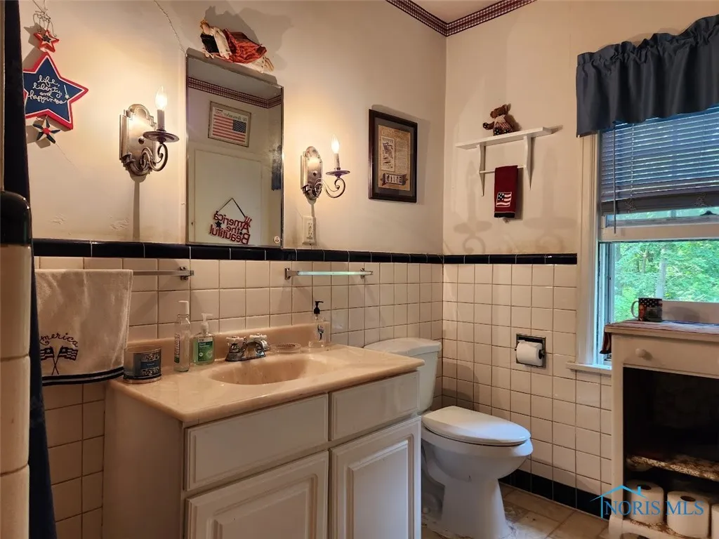7539 Maumee Western Road, Maumee, Ohio 43537, 3 Bedrooms Bedrooms, 9 Rooms Rooms,2 BathroomsBathrooms,Residential,For Sale,Maumee Western,6130343