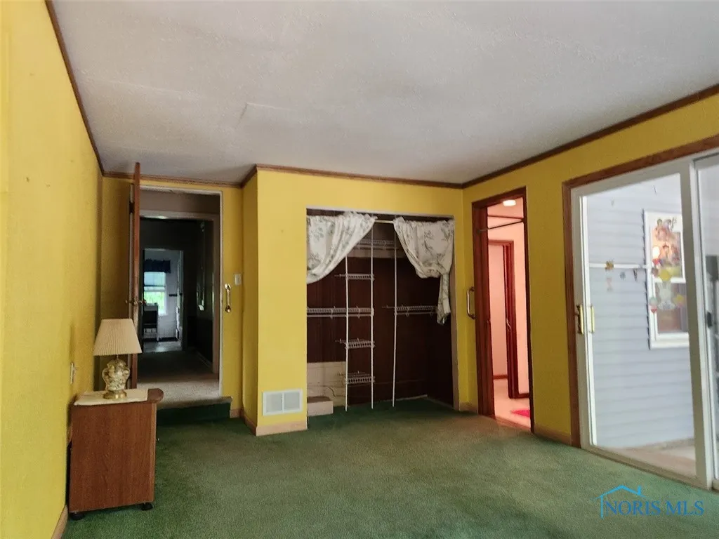 7539 Maumee Western Road, Maumee, Ohio 43537, 3 Bedrooms Bedrooms, 9 Rooms Rooms,2 BathroomsBathrooms,Residential,For Sale,Maumee Western,6130343