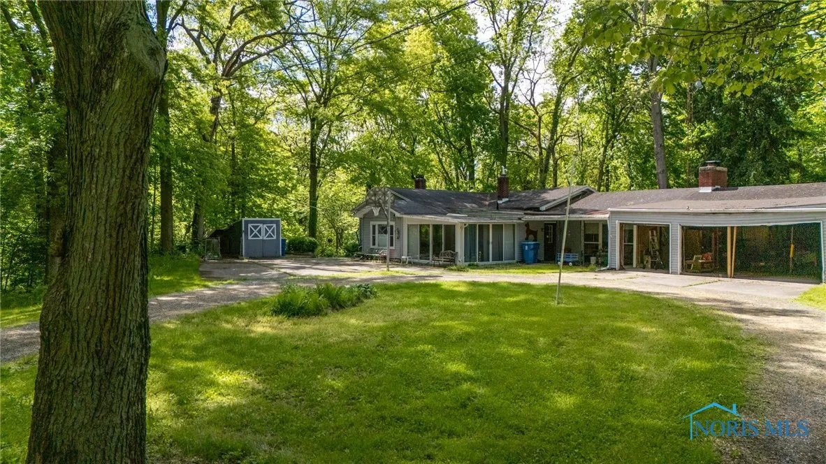 7539 Maumee Western Road, Maumee, Ohio 43537, 3 Bedrooms Bedrooms, 9 Rooms Rooms,2 BathroomsBathrooms,Residential,For Sale,Maumee Western,6130343