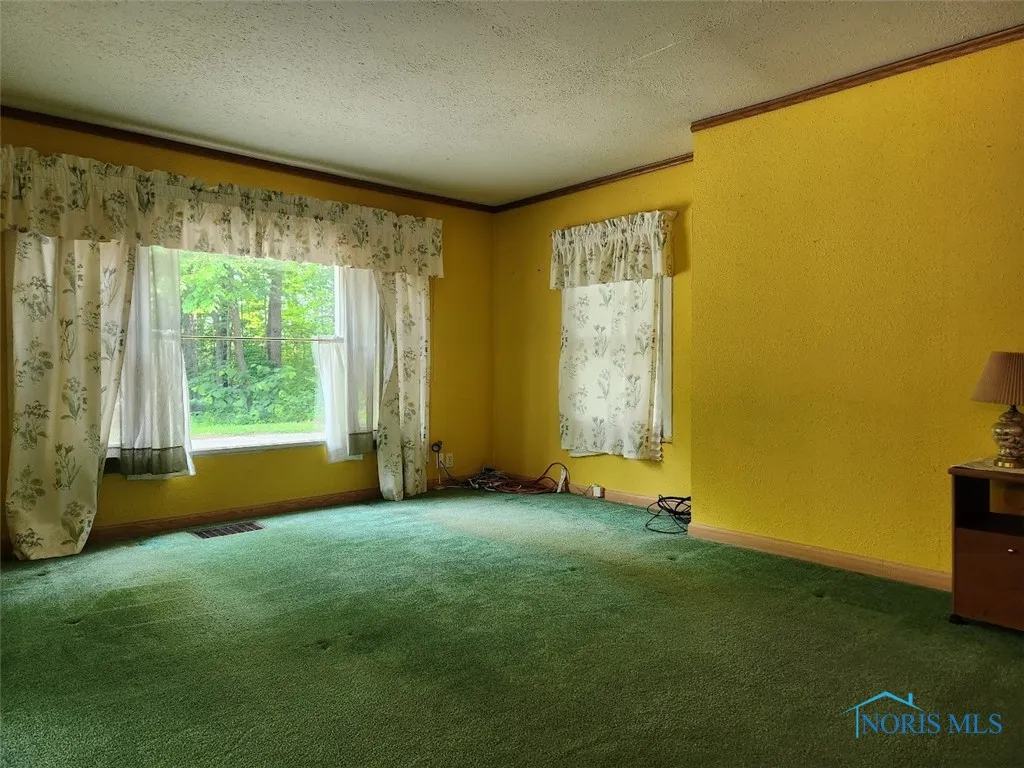 7539 Maumee Western Road, Maumee, Ohio 43537, 3 Bedrooms Bedrooms, 9 Rooms Rooms,2 BathroomsBathrooms,Residential,For Sale,Maumee Western,6130343
