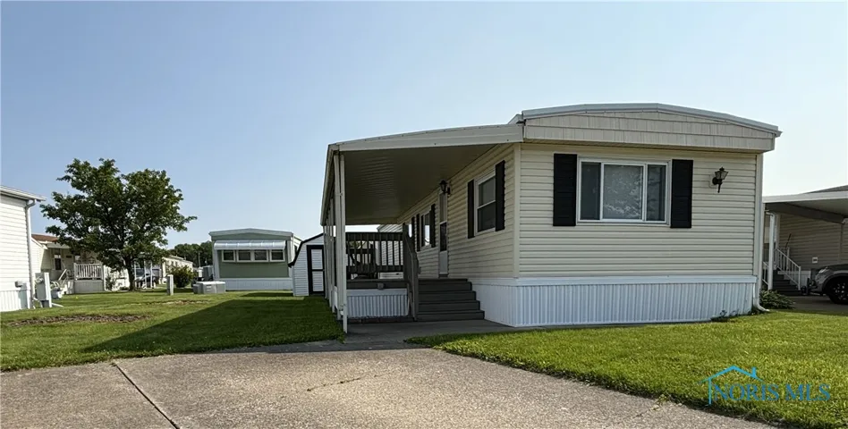 30630 Drouillard Road 281, Walbridge, Ohio 43465, 2 Bedrooms Bedrooms, 4 Rooms Rooms,1 BathroomBathrooms,Residential,For Sale,Drouillard,6130693