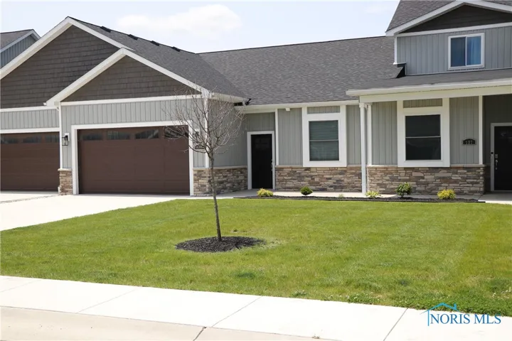 199 E Bridge Road, Northwood, Ohio 43619, 2 Bedrooms Bedrooms, 6 Rooms Rooms,2 BathroomsBathrooms,Residential,For Sale,Bridge,6130714