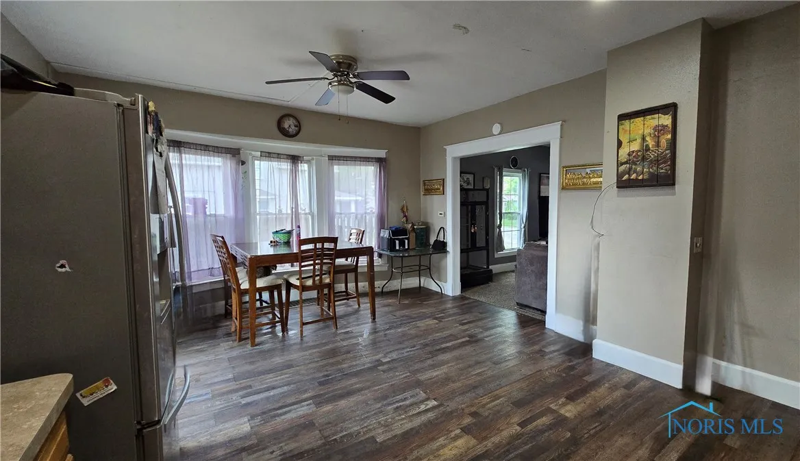 3146 131st Street, Toledo, Ohio 43611, 3 Bedrooms Bedrooms, 6 Rooms Rooms,6 BathroomsBathrooms,Residential,For Sale,131st,6130666