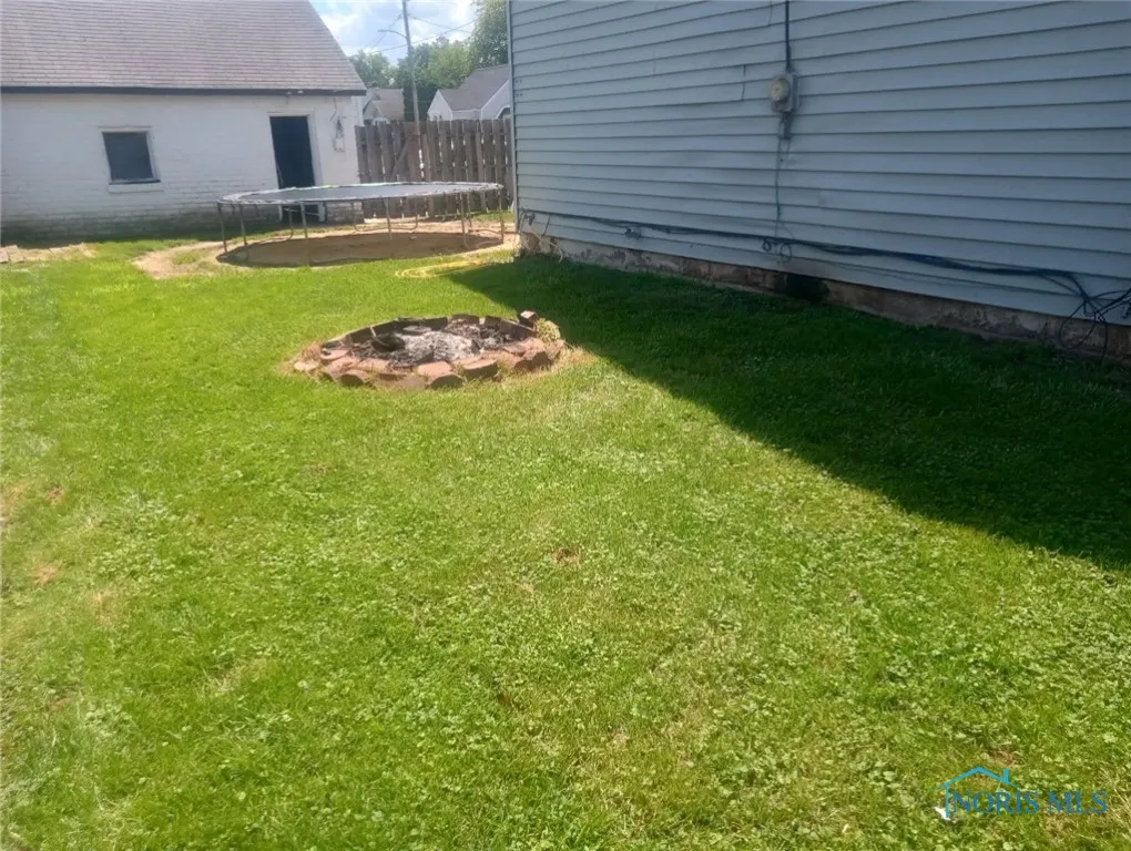 3146 131st Street, Toledo, Ohio 43611, 3 Bedrooms Bedrooms, 6 Rooms Rooms,6 BathroomsBathrooms,Residential,For Sale,131st,6130666