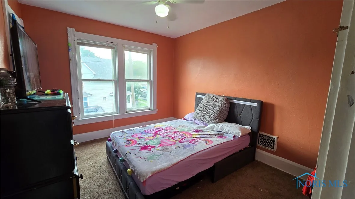 3146 131st Street, Toledo, Ohio 43611, 3 Bedrooms Bedrooms, 6 Rooms Rooms,6 BathroomsBathrooms,Residential,For Sale,131st,6130666