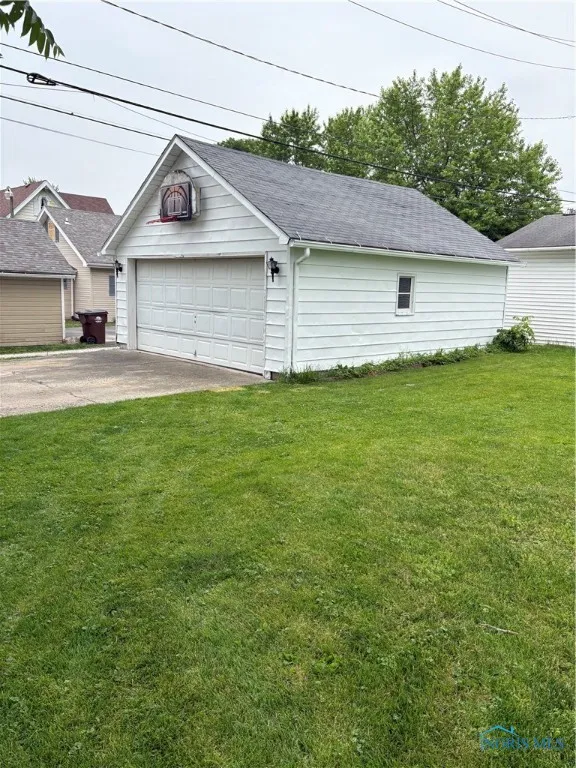 222 Hopkins Street, Defiance, Ohio 43512, 4 Bedrooms Bedrooms, 8 Rooms Rooms,2 BathroomsBathrooms,Residential,For Sale,Hopkins,6130776