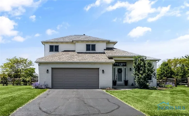 3130 Steeple Chase Lane, Perrysburg, Ohio 43551, 3 Bedrooms Bedrooms, 10 Rooms Rooms,4 BathroomsBathrooms,Residential,For Sale,Steeple Chase,6130654