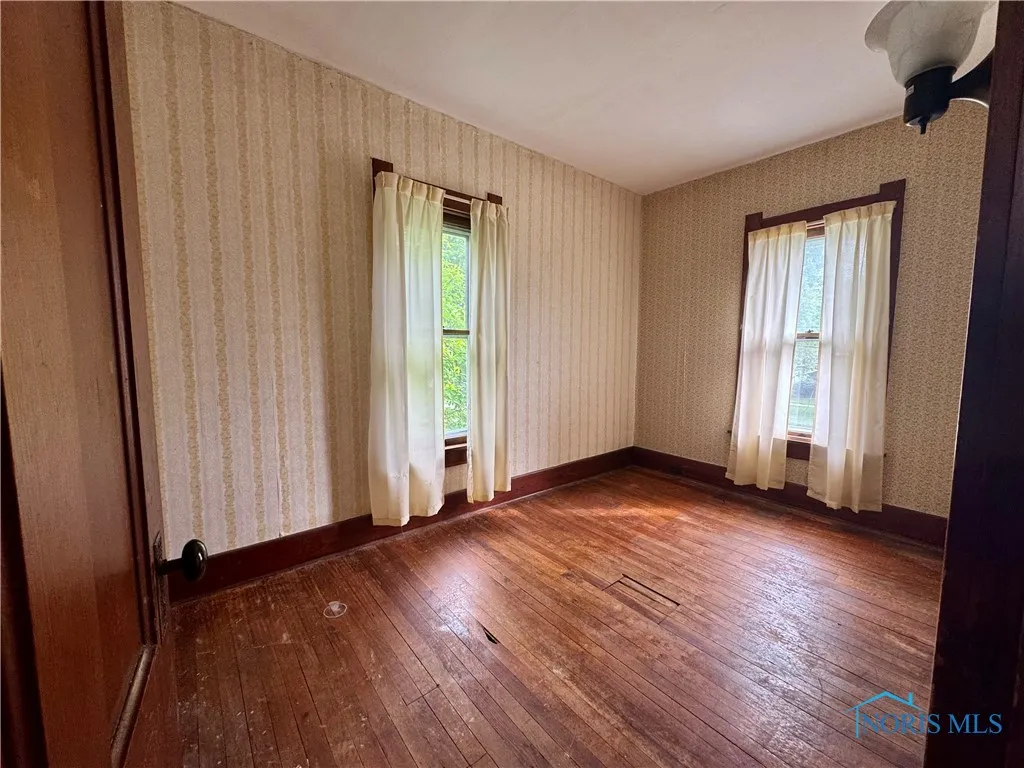 308 S Main Street, Hicksville, Ohio 43526, 3 Bedrooms Bedrooms, 8 Rooms Rooms,2 BathroomsBathrooms,Residential,For Sale,Main,6130746
