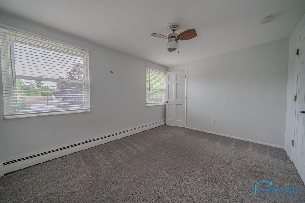3849 Sylvanwood Drive, Sylvania, Ohio 43560, 4 Bedrooms Bedrooms, 7 Rooms Rooms,3 BathroomsBathrooms,Residential,For Sale,Sylvanwood,6130857