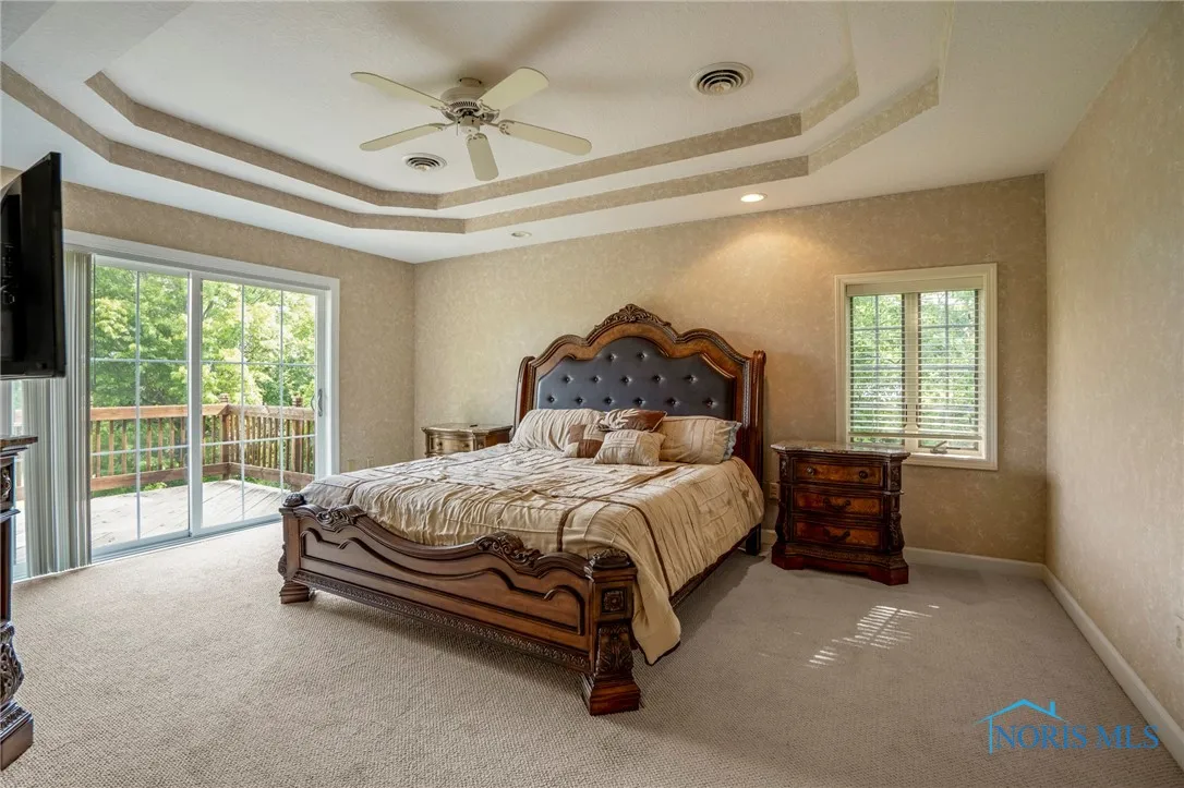 16890 W River Road, Bowling Green, Ohio 43402, 5 Bedrooms Bedrooms, 15 Rooms Rooms,5 BathroomsBathrooms,Residential,For Sale,River,6130826