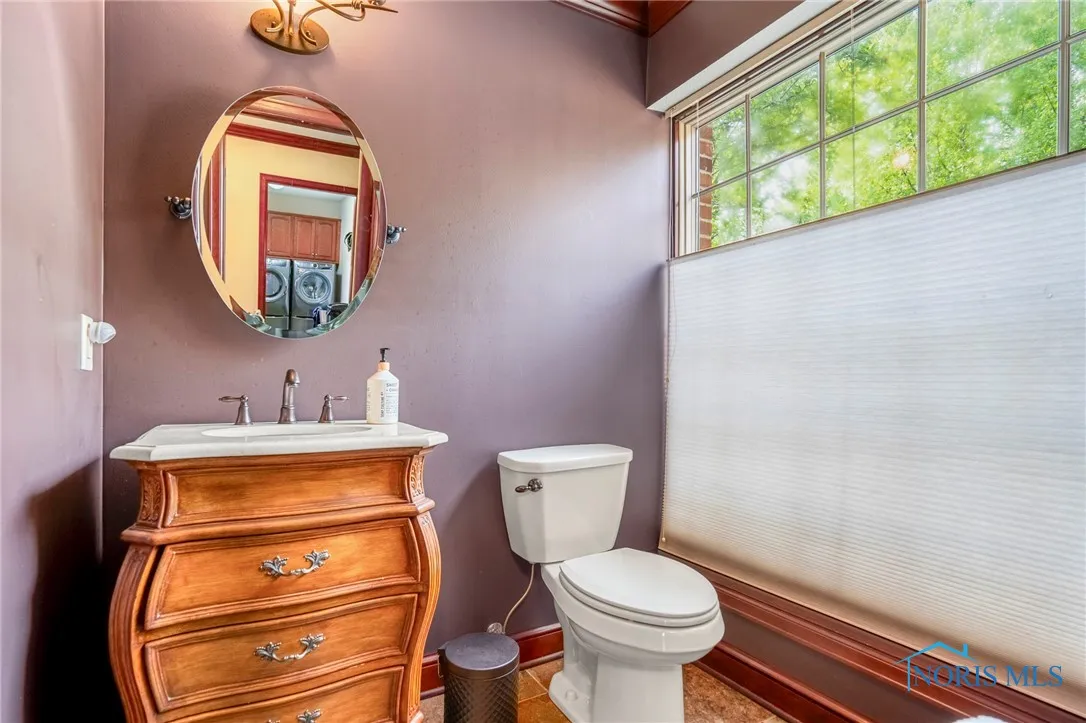 16890 W River Road, Bowling Green, Ohio 43402, 5 Bedrooms Bedrooms, 15 Rooms Rooms,5 BathroomsBathrooms,Residential,For Sale,River,6130826