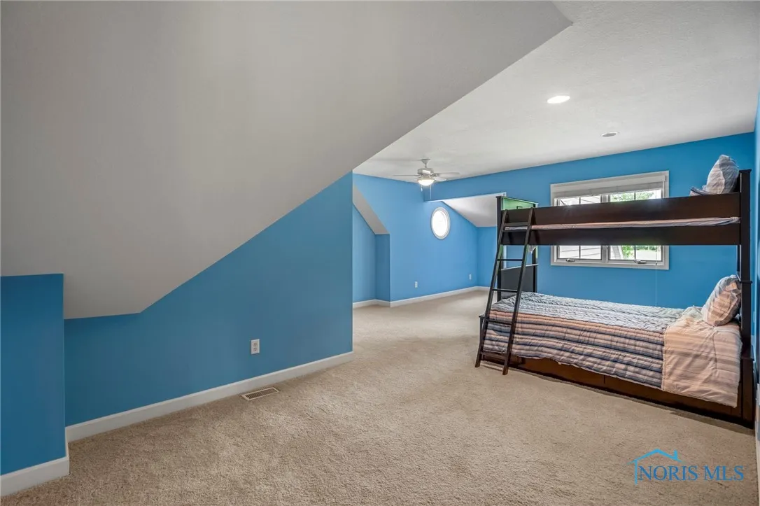 16890 W River Road, Bowling Green, Ohio 43402, 5 Bedrooms Bedrooms, 15 Rooms Rooms,5 BathroomsBathrooms,Residential,For Sale,River,6130826