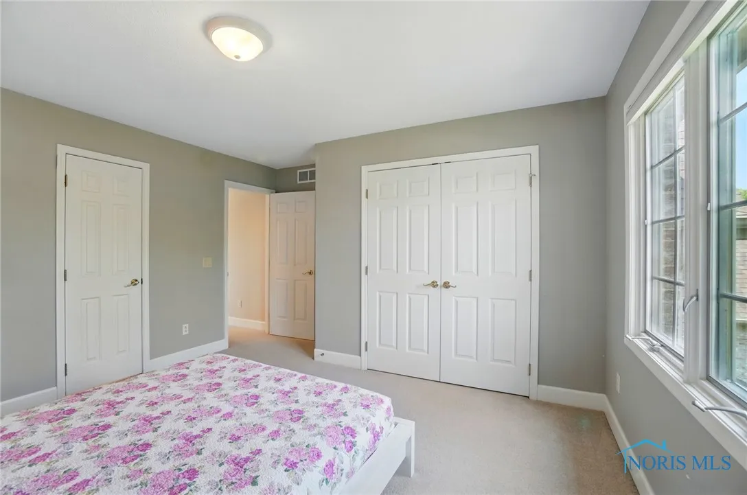 7433 Valhalla Drive, Maumee, Ohio 43537, 4 Bedrooms Bedrooms, 14 Rooms Rooms,4 BathroomsBathrooms,Residential,For Sale,Valhalla,6130863