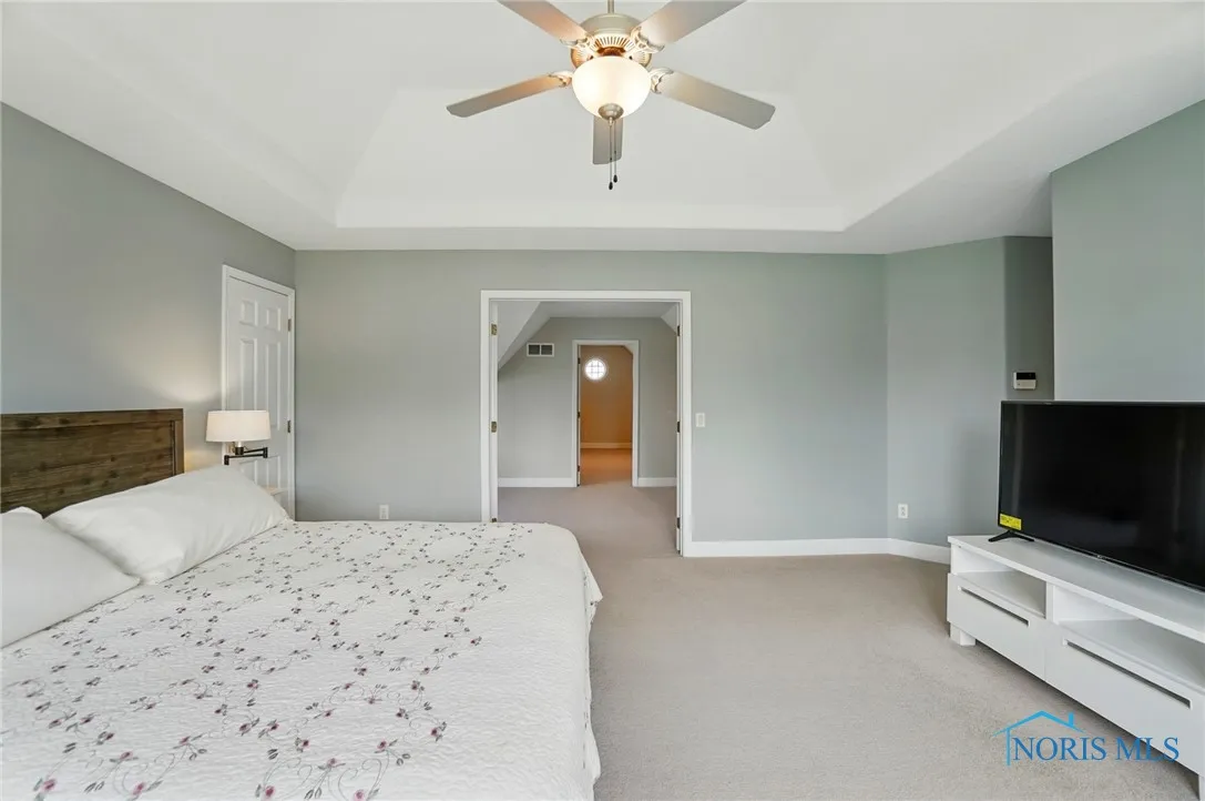 7433 Valhalla Drive, Maumee, Ohio 43537, 4 Bedrooms Bedrooms, 14 Rooms Rooms,4 BathroomsBathrooms,Residential,For Sale,Valhalla,6130863