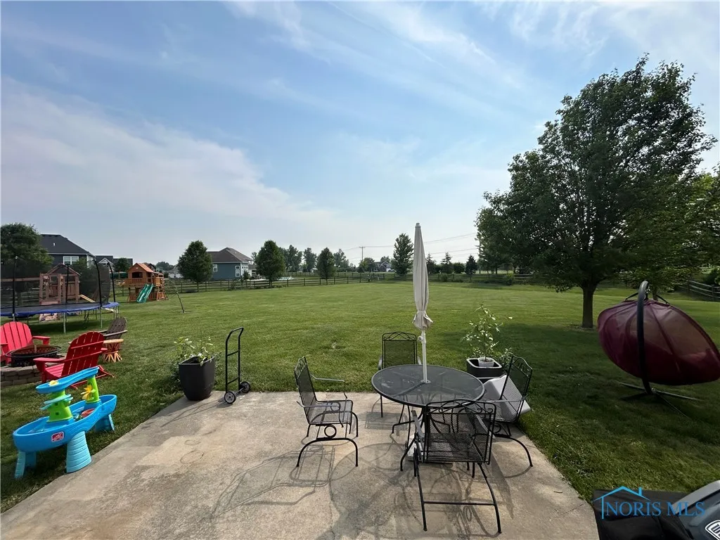7939 N Woodbridge Road, Monclova, Ohio 43542, 4 Bedrooms Bedrooms, 13 Rooms Rooms,4 BathroomsBathrooms,Residential,For Sale,Woodbridge,6130875