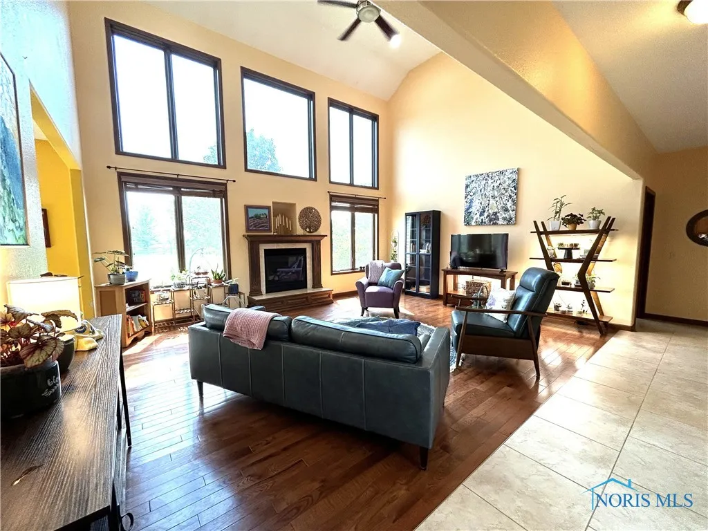 7939 N Woodbridge Road, Monclova, Ohio 43542, 4 Bedrooms Bedrooms, 13 Rooms Rooms,4 BathroomsBathrooms,Residential,For Sale,Woodbridge,6130875