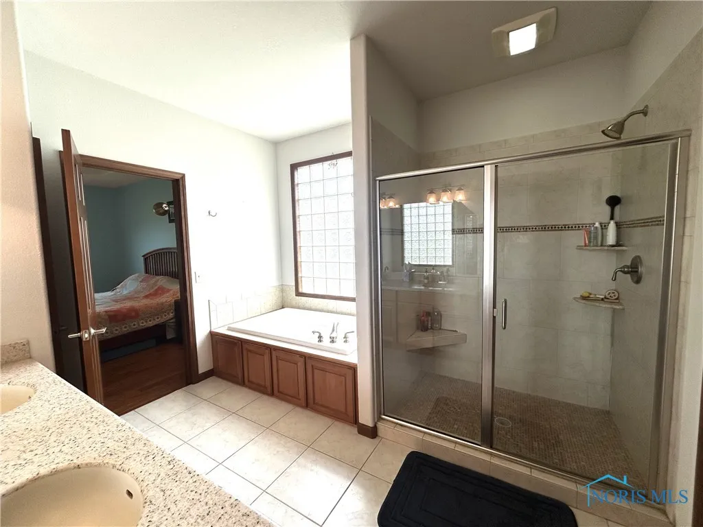 7939 N Woodbridge Road, Monclova, Ohio 43542, 4 Bedrooms Bedrooms, 13 Rooms Rooms,4 BathroomsBathrooms,Residential,For Sale,Woodbridge,6130875