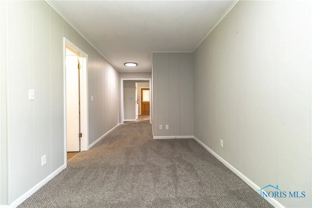 12922 Airport Highway, Swanton, Ohio 43558, 2 Bedrooms Bedrooms, 6 Rooms Rooms,1 BathroomBathrooms,Residential,For Sale,Airport,6130784