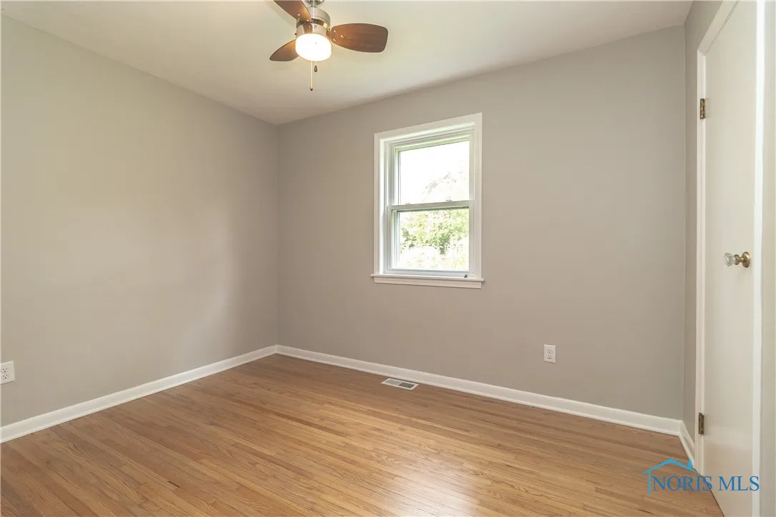 12922 Airport Highway, Swanton, Ohio 43558, 2 Bedrooms Bedrooms, 6 Rooms Rooms,1 BathroomBathrooms,Residential,For Sale,Airport,6130784