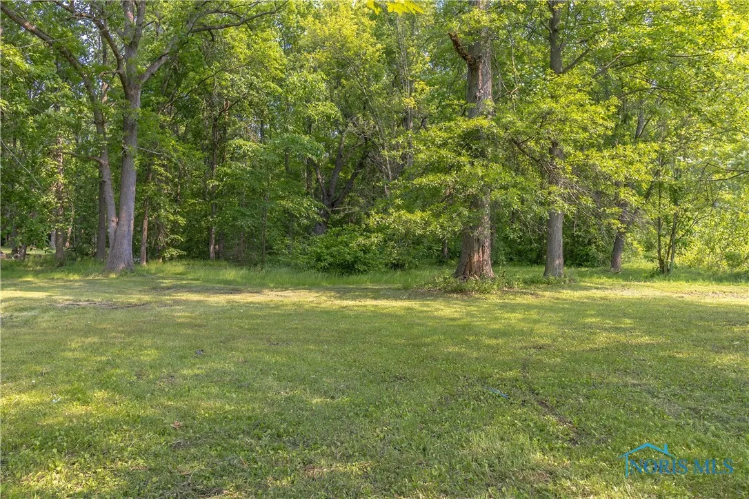 12922 Airport Highway, Swanton, Ohio 43558, 2 Bedrooms Bedrooms, 6 Rooms Rooms,1 BathroomBathrooms,Residential,For Sale,Airport,6130784