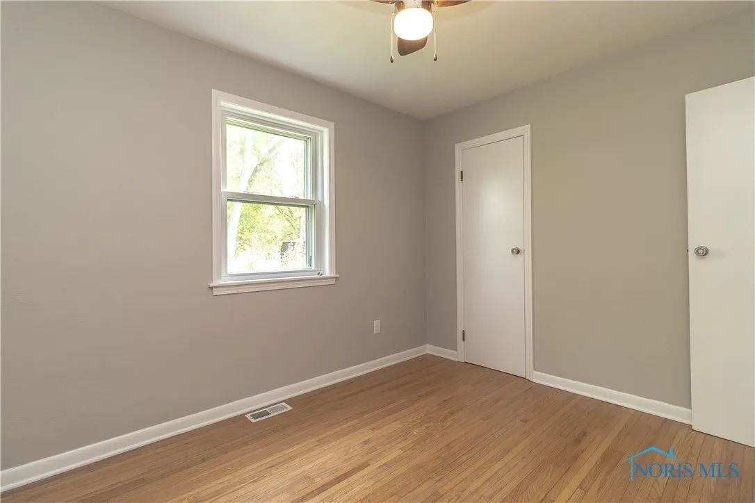 12922 Airport Highway, Swanton, Ohio 43558, 2 Bedrooms Bedrooms, 6 Rooms Rooms,1 BathroomBathrooms,Residential,For Sale,Airport,6130784