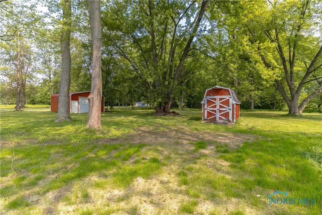 12922 Airport Highway, Swanton, Ohio 43558, 2 Bedrooms Bedrooms, 6 Rooms Rooms,1 BathroomBathrooms,Residential,For Sale,Airport,6130784