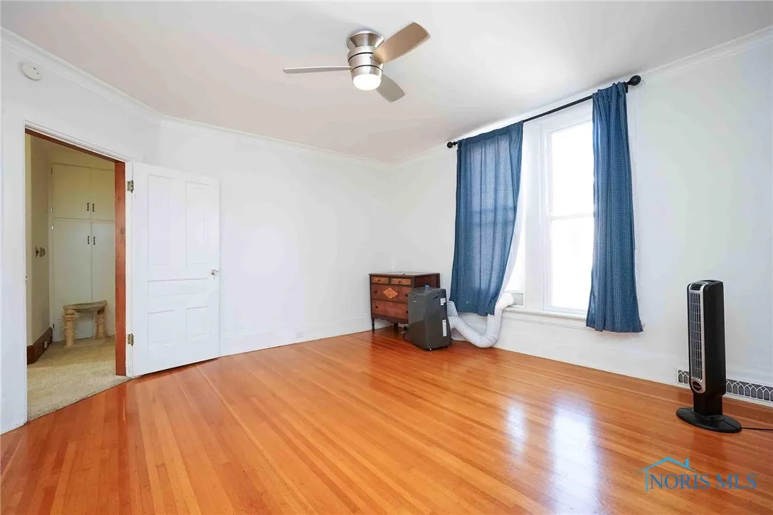 117 3rd Street, Findlay, Ohio 45840, 3 Bedrooms Bedrooms, 7 Rooms Rooms,2 BathroomsBathrooms,Residential,For Sale,3rd,6131073