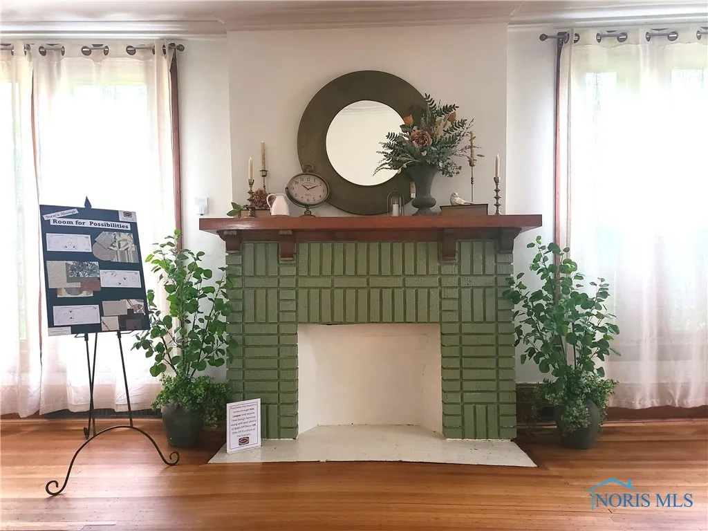 117 3rd Street, Findlay, Ohio 45840, 3 Bedrooms Bedrooms, 7 Rooms Rooms,2 BathroomsBathrooms,Residential,For Sale,3rd,6131073