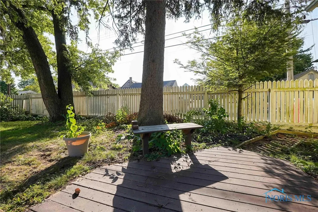 117 3rd Street, Findlay, Ohio 45840, 3 Bedrooms Bedrooms, 7 Rooms Rooms,2 BathroomsBathrooms,Residential,For Sale,3rd,6131073