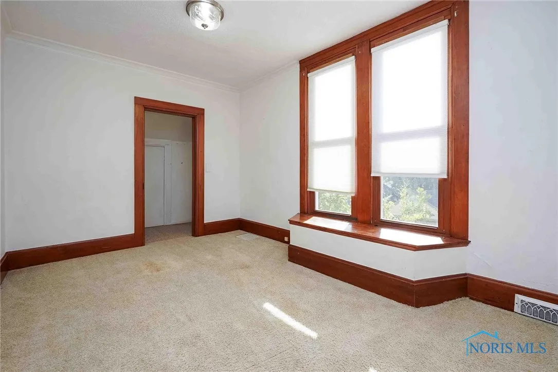 117 3rd Street, Findlay, Ohio 45840, 3 Bedrooms Bedrooms, 7 Rooms Rooms,2 BathroomsBathrooms,Residential,For Sale,3rd,6131073