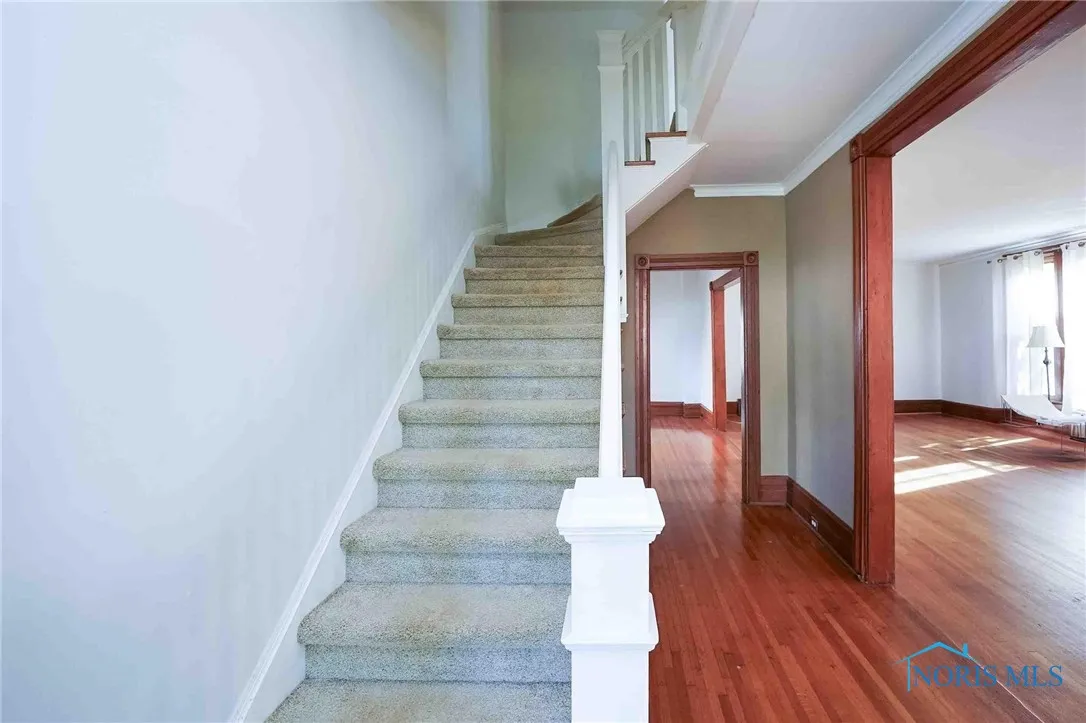 117 3rd Street, Findlay, Ohio 45840, 3 Bedrooms Bedrooms, 7 Rooms Rooms,2 BathroomsBathrooms,Residential,For Sale,3rd,6131073