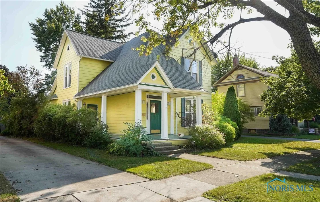 117 3rd Street, Findlay, Ohio 45840, 3 Bedrooms Bedrooms, 7 Rooms Rooms,2 BathroomsBathrooms,Residential,For Sale,3rd,6131073