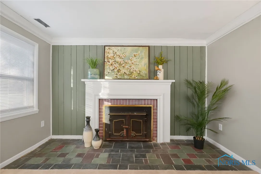 434 Hayes Road, Toledo, Ohio 43615, 4 Bedrooms Bedrooms, 8 Rooms Rooms,2 BathroomsBathrooms,Residential Lease,For Rent,Hayes,6131086