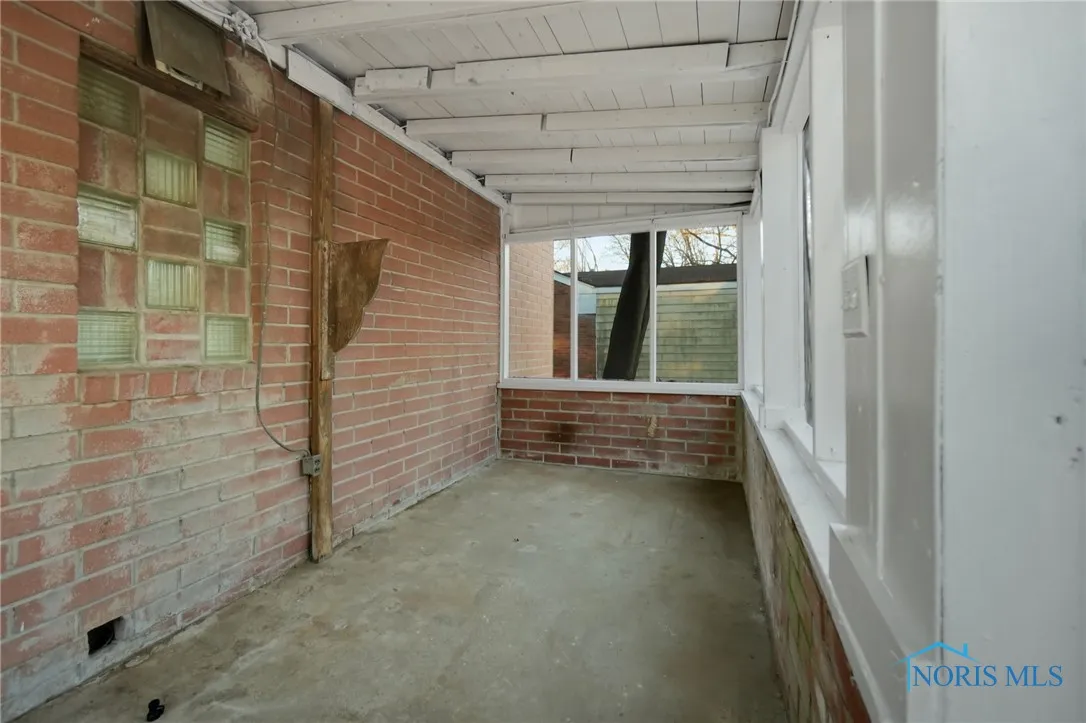 434 Hayes Road, Toledo, Ohio 43615, 4 Bedrooms Bedrooms, 8 Rooms Rooms,2 BathroomsBathrooms,Residential Lease,For Rent,Hayes,6131086