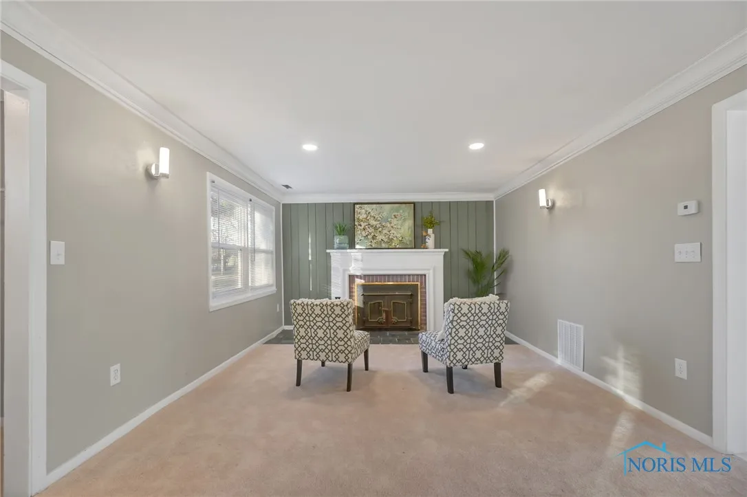 434 Hayes Road, Toledo, Ohio 43615, 4 Bedrooms Bedrooms, 8 Rooms Rooms,2 BathroomsBathrooms,Residential Lease,For Rent,Hayes,6131086