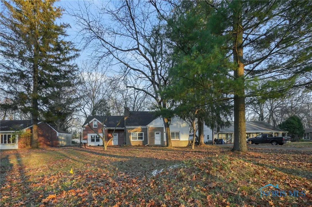 434 Hayes Road, Toledo, Ohio 43615, 4 Bedrooms Bedrooms, 8 Rooms Rooms,2 BathroomsBathrooms,Residential Lease,For Rent,Hayes,6131086
