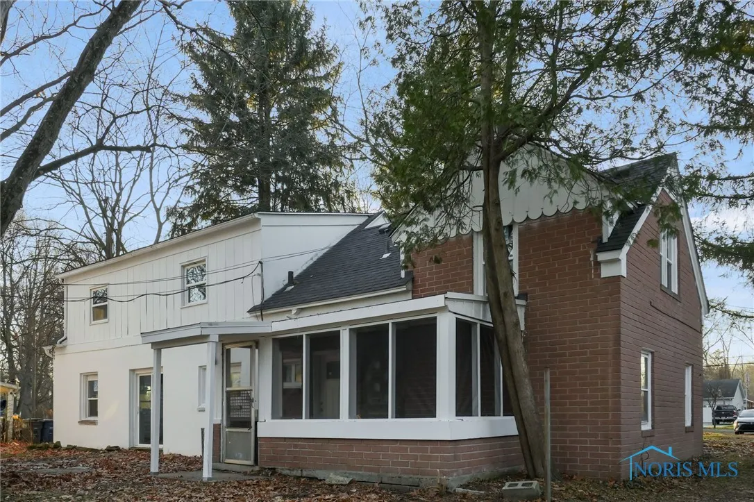 434 Hayes Road, Toledo, Ohio 43615, 4 Bedrooms Bedrooms, 8 Rooms Rooms,2 BathroomsBathrooms,Residential Lease,For Rent,Hayes,6131086