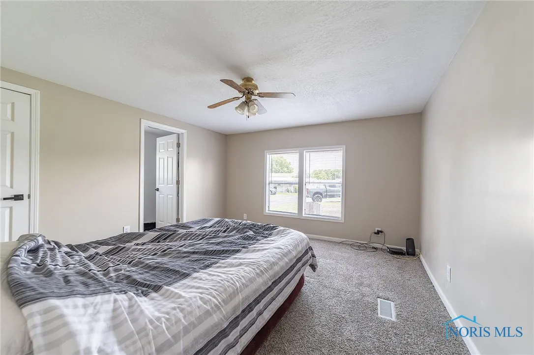 1303 Chateau Circle 60, Findlay, Ohio 45840, 3 Bedrooms Bedrooms, 6 Rooms Rooms,2 BathroomsBathrooms,Residential,For Sale,Chateau,6131230