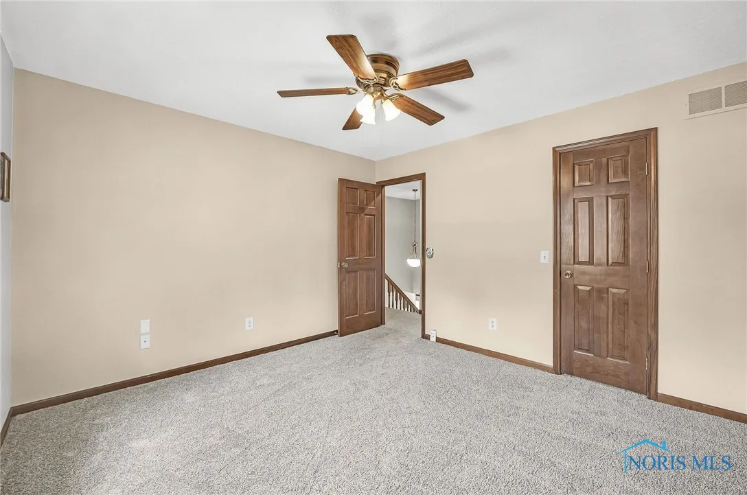 7040 Country Creek Road, Maumee, Ohio 43537, 4 Bedrooms Bedrooms, 11 Rooms Rooms,3 BathroomsBathrooms,Residential,For Sale,Country Creek,6131462