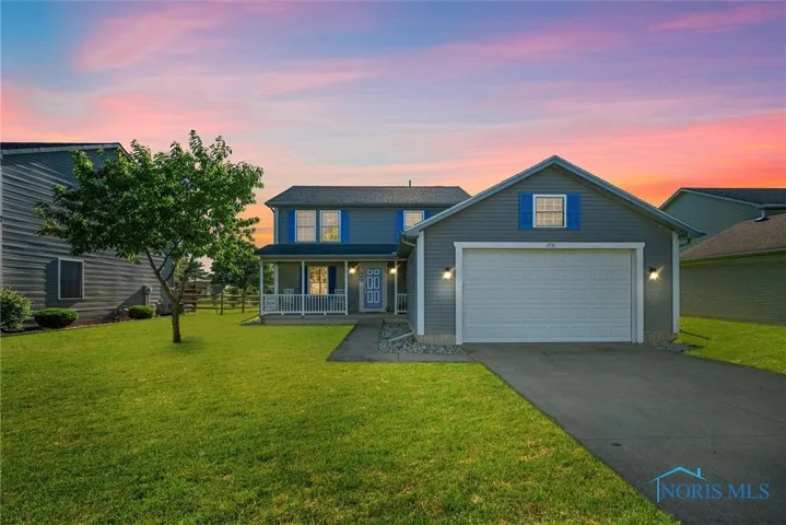 1731 Waterford Drive, Bowling Green, Ohio 43402, 3 Bedrooms Bedrooms, 7 Rooms Rooms,3 BathroomsBathrooms,Residential,For Sale,Waterford,6131480