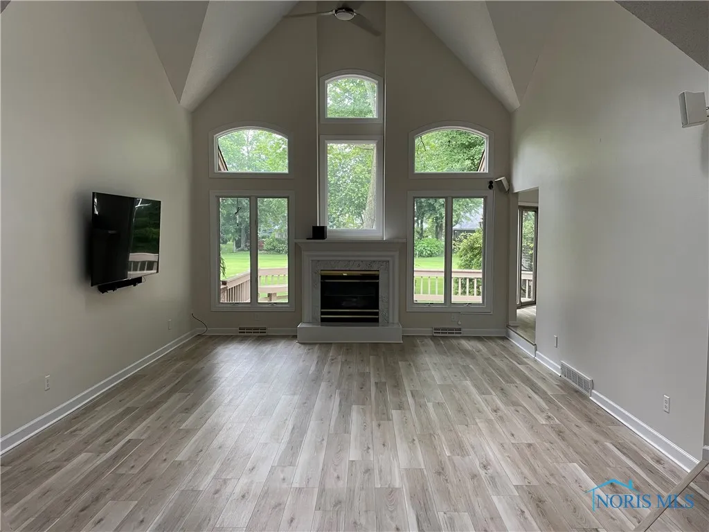 215 Stone Oak Court, Holland, Ohio 43528, 4 Bedrooms Bedrooms, 13 Rooms Rooms,4 BathroomsBathrooms,Residential,For Sale,Stone Oak,6131479