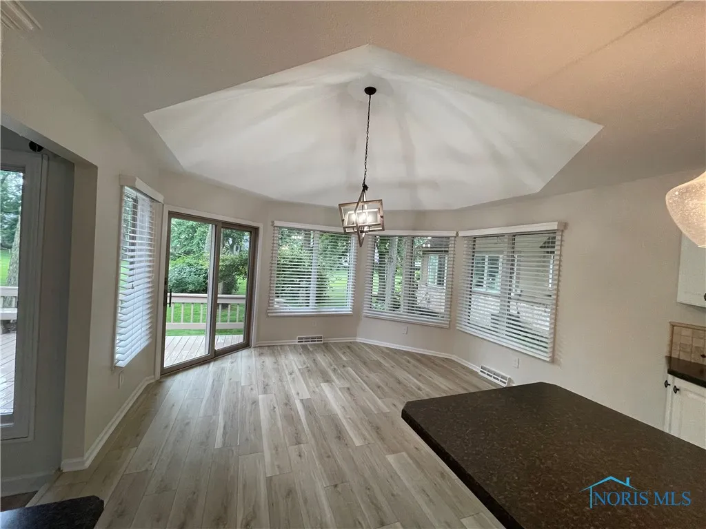 215 Stone Oak Court, Holland, Ohio 43528, 4 Bedrooms Bedrooms, 13 Rooms Rooms,4 BathroomsBathrooms,Residential,For Sale,Stone Oak,6131479
