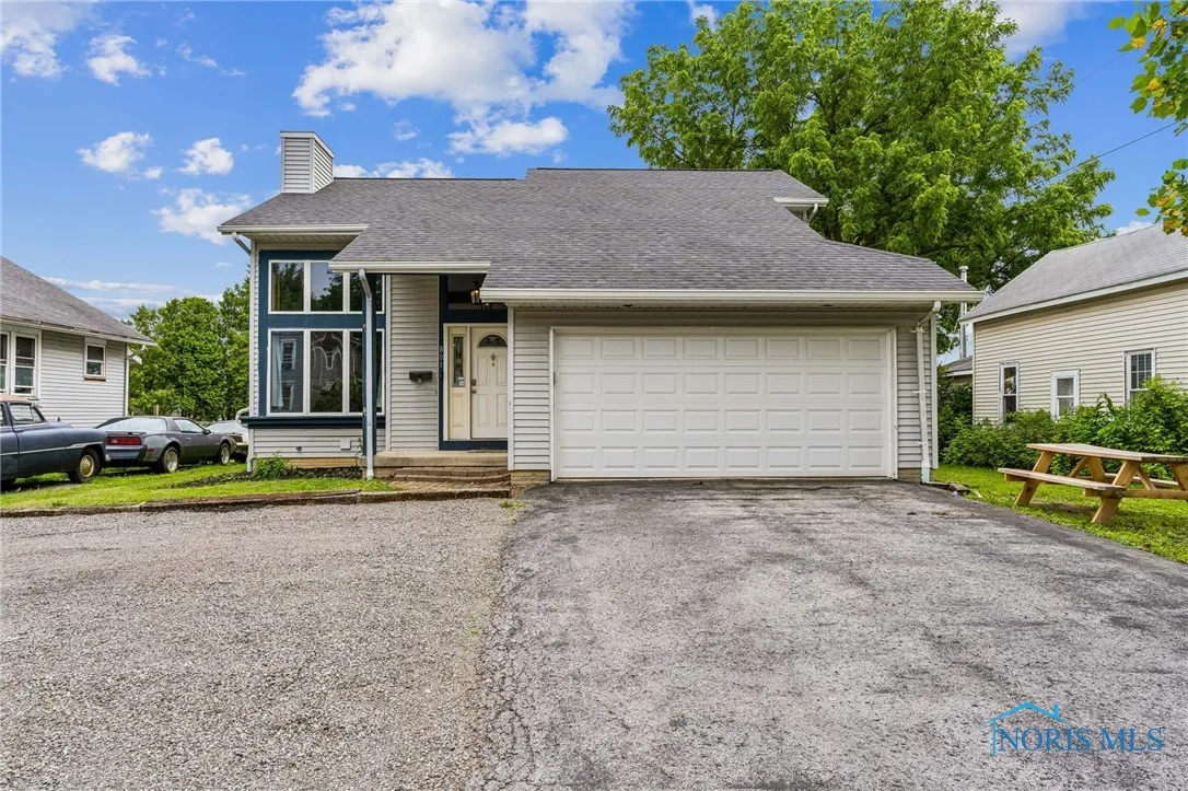 801 W Sandusky Street, Findlay, Ohio 45840, 3 Bedrooms Bedrooms, 5 Rooms Rooms,4 BathroomsBathrooms,Residential,For Sale,Sandusky,6131483