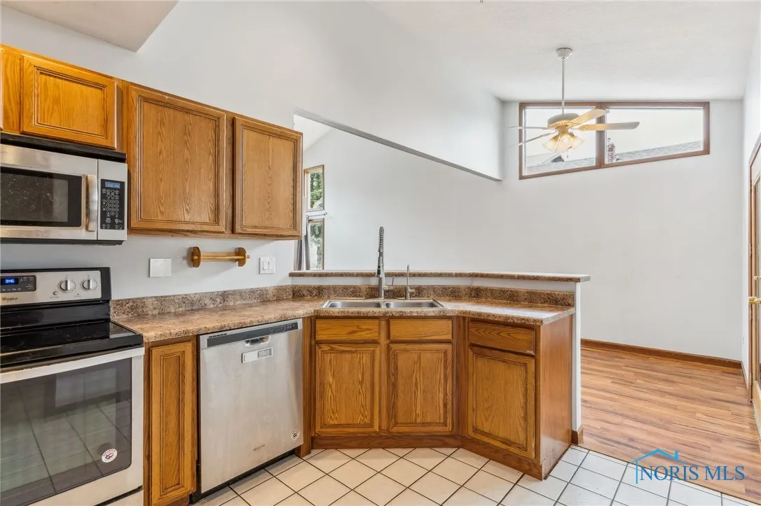 801 W Sandusky Street, Findlay, Ohio 45840, 3 Bedrooms Bedrooms, 5 Rooms Rooms,4 BathroomsBathrooms,Residential,For Sale,Sandusky,6131483