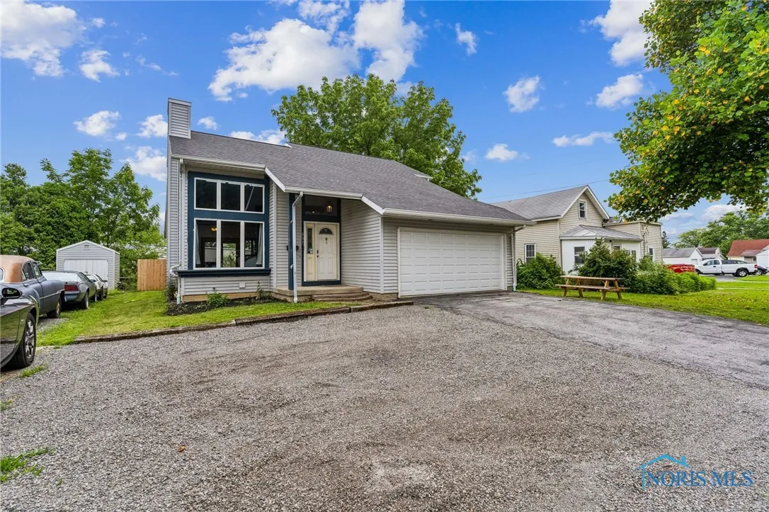 801 W Sandusky Street, Findlay, Ohio 45840, 3 Bedrooms Bedrooms, 5 Rooms Rooms,4 BathroomsBathrooms,Residential,For Sale,Sandusky,6131483