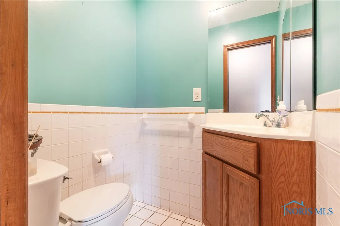 801 W Sandusky Street, Findlay, Ohio 45840, 3 Bedrooms Bedrooms, 5 Rooms Rooms,4 BathroomsBathrooms,Residential,For Sale,Sandusky,6131483