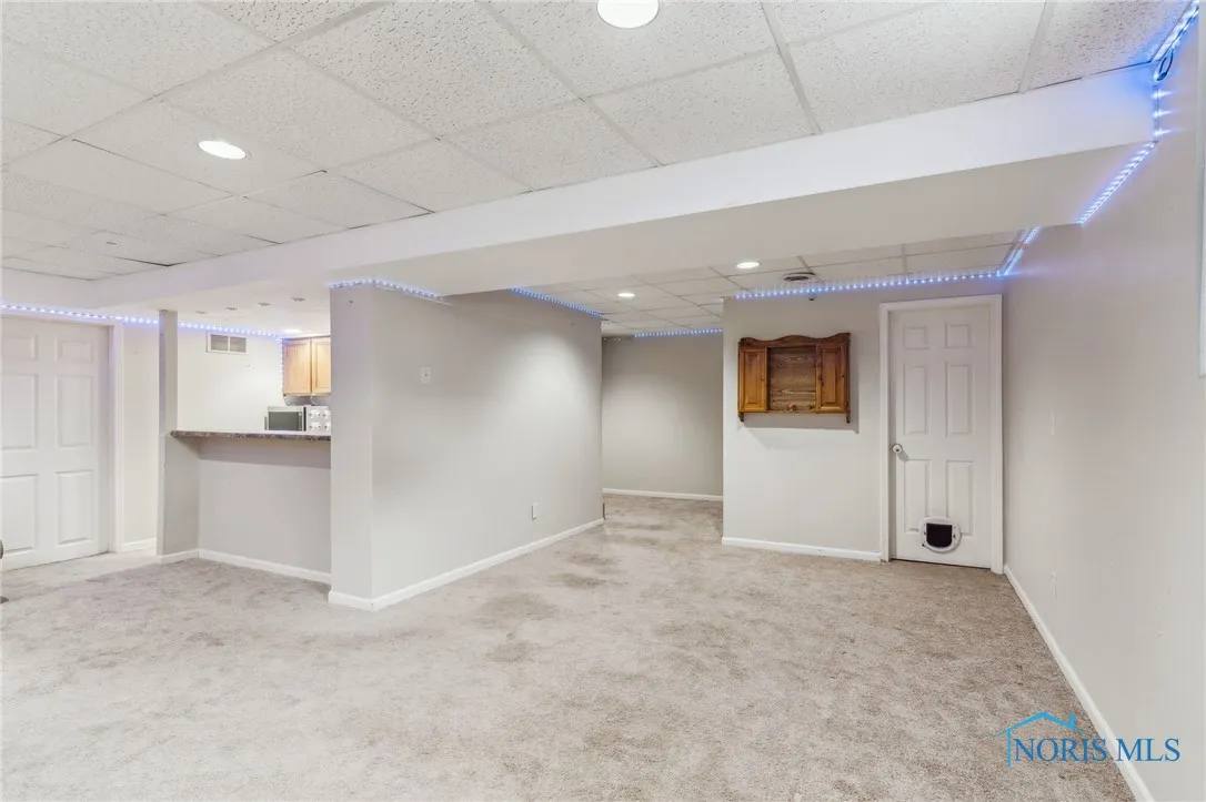 801 W Sandusky Street, Findlay, Ohio 45840, 3 Bedrooms Bedrooms, 5 Rooms Rooms,4 BathroomsBathrooms,Residential,For Sale,Sandusky,6131483