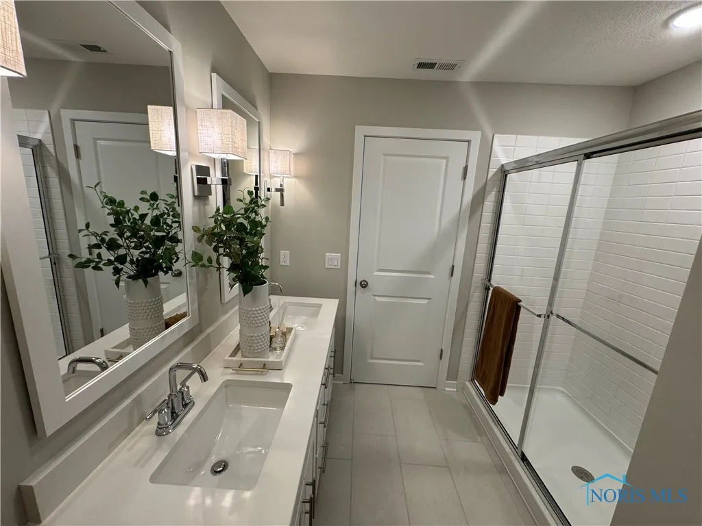3017 Nautical Lane, Oregon, Ohio 43616, 4 Bedrooms Bedrooms, 8 Rooms Rooms,3 BathroomsBathrooms,Residential,For Sale,Nautical,6131558