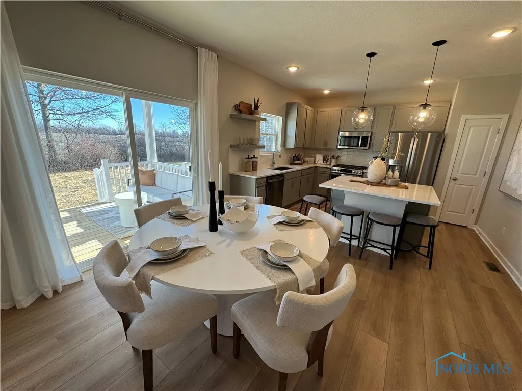 3017 Nautical Lane, Oregon, Ohio 43616, 4 Bedrooms Bedrooms, 8 Rooms Rooms,3 BathroomsBathrooms,Residential,For Sale,Nautical,6131558