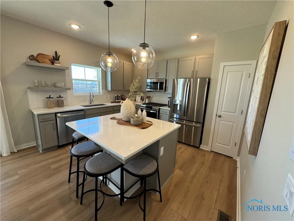 3017 Nautical Lane, Oregon, Ohio 43616, 4 Bedrooms Bedrooms, 8 Rooms Rooms,3 BathroomsBathrooms,Residential,For Sale,Nautical,6131558